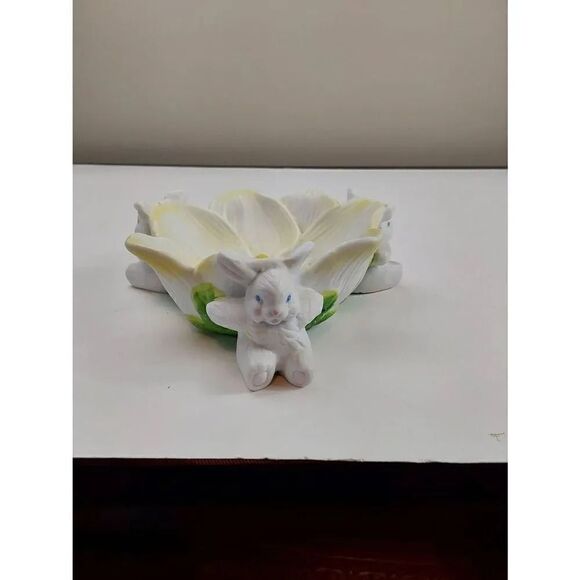 Candy/Trinket Dish Magnolia and Bunnies - Picture 3 of 6
